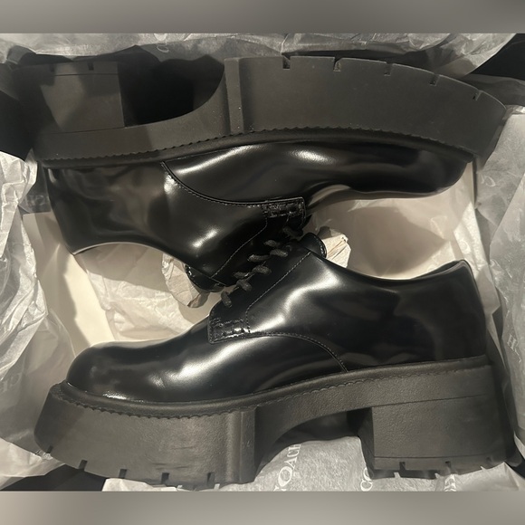 Coach NIB Black Women's Oxford Shoes - Picture 2 of 9